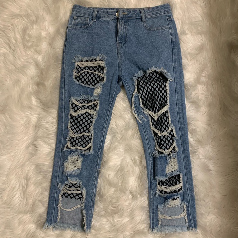 Cropped Destroyed Denim Pants